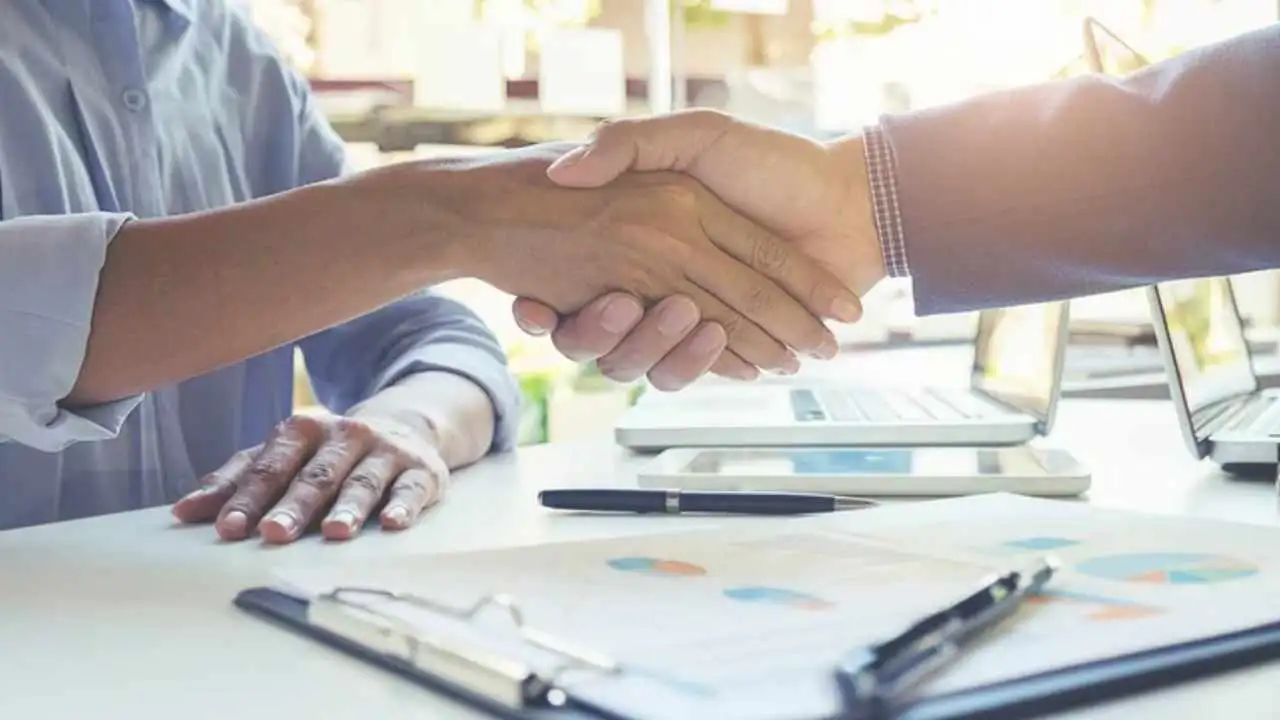 Diferenças entre Conta Corrente e Conta Salário: Gerenciamento Financeiro